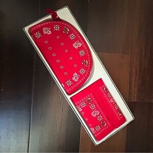 NIB red bandanna-print vintage Velcro wallet and cosmetic bag set ￼